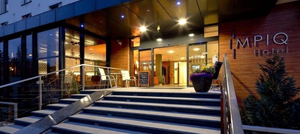 Impiq Hotel Trnava Exterior photo