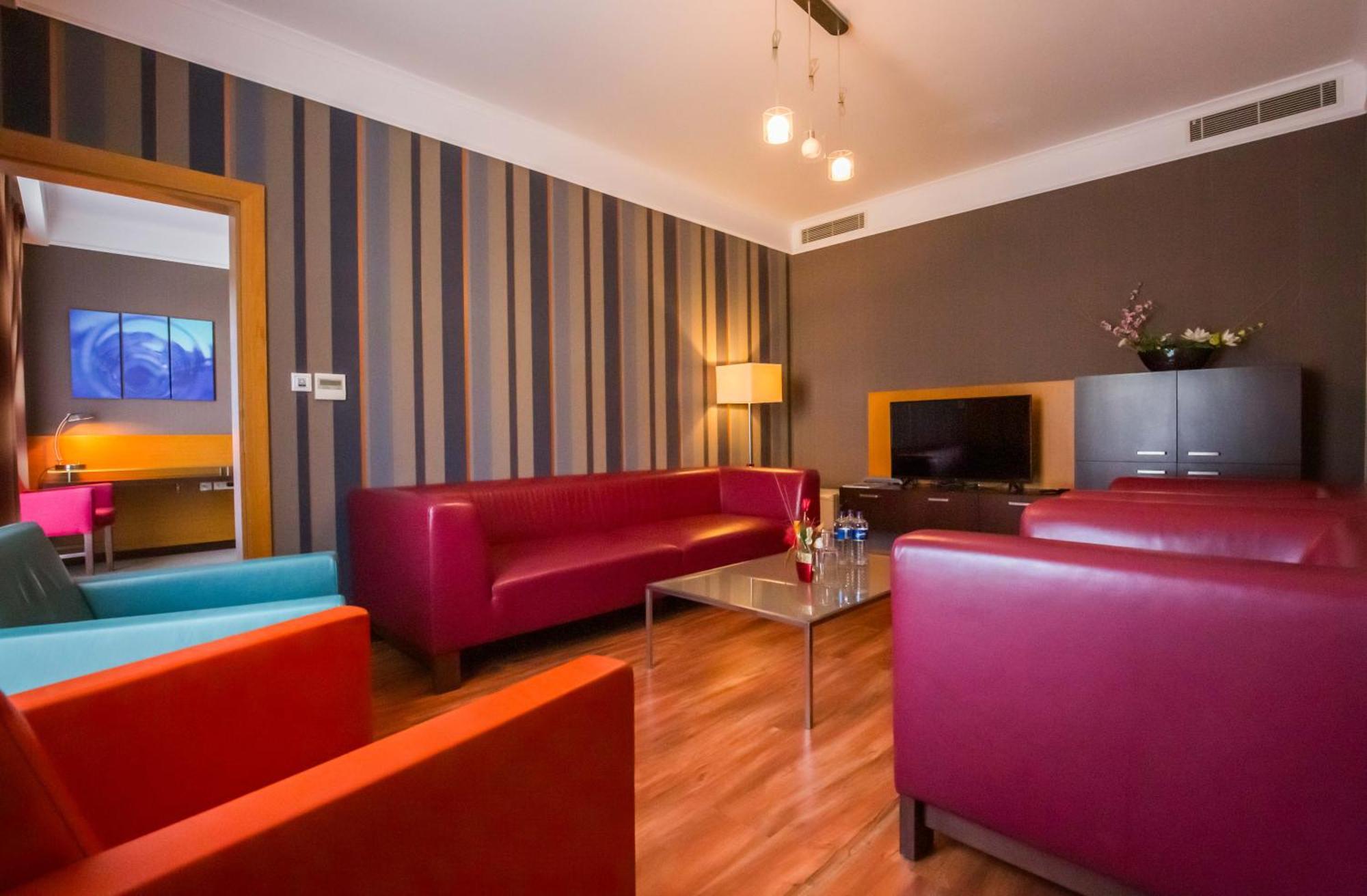 Impiq Hotel Trnava Exterior photo