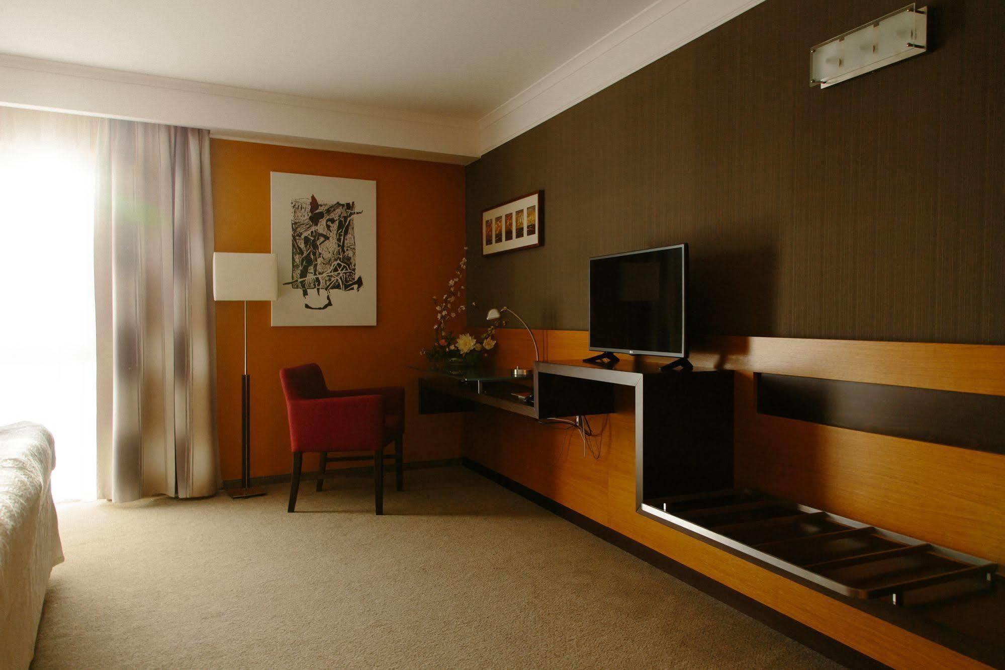 Impiq Hotel Trnava Exterior photo